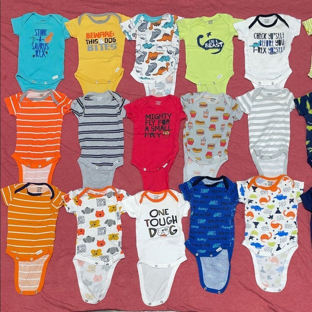 Onesies Baby Boy Bundle of 18 T-Shirts